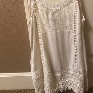 White tank, crocheted